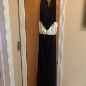 Evening gown, halter style, brooch on sash